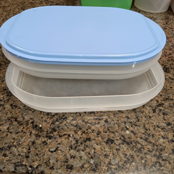 Tupperware - Picture 2 of 9